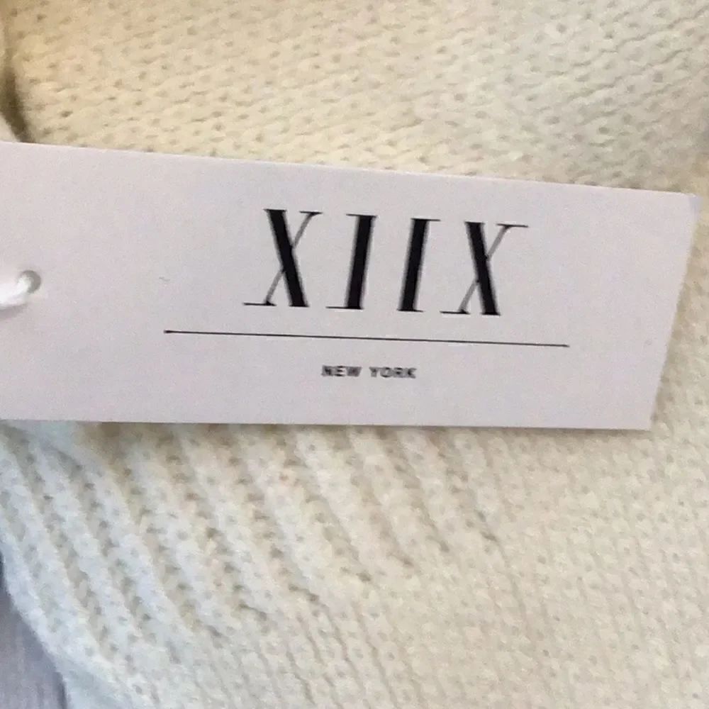 Collection XllX Sleek Knit Muffler - Picture 3 of 3